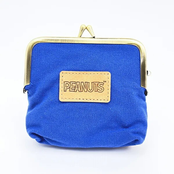 Snoopy Tatami Embroidered Mini Pouch with Clasp Book