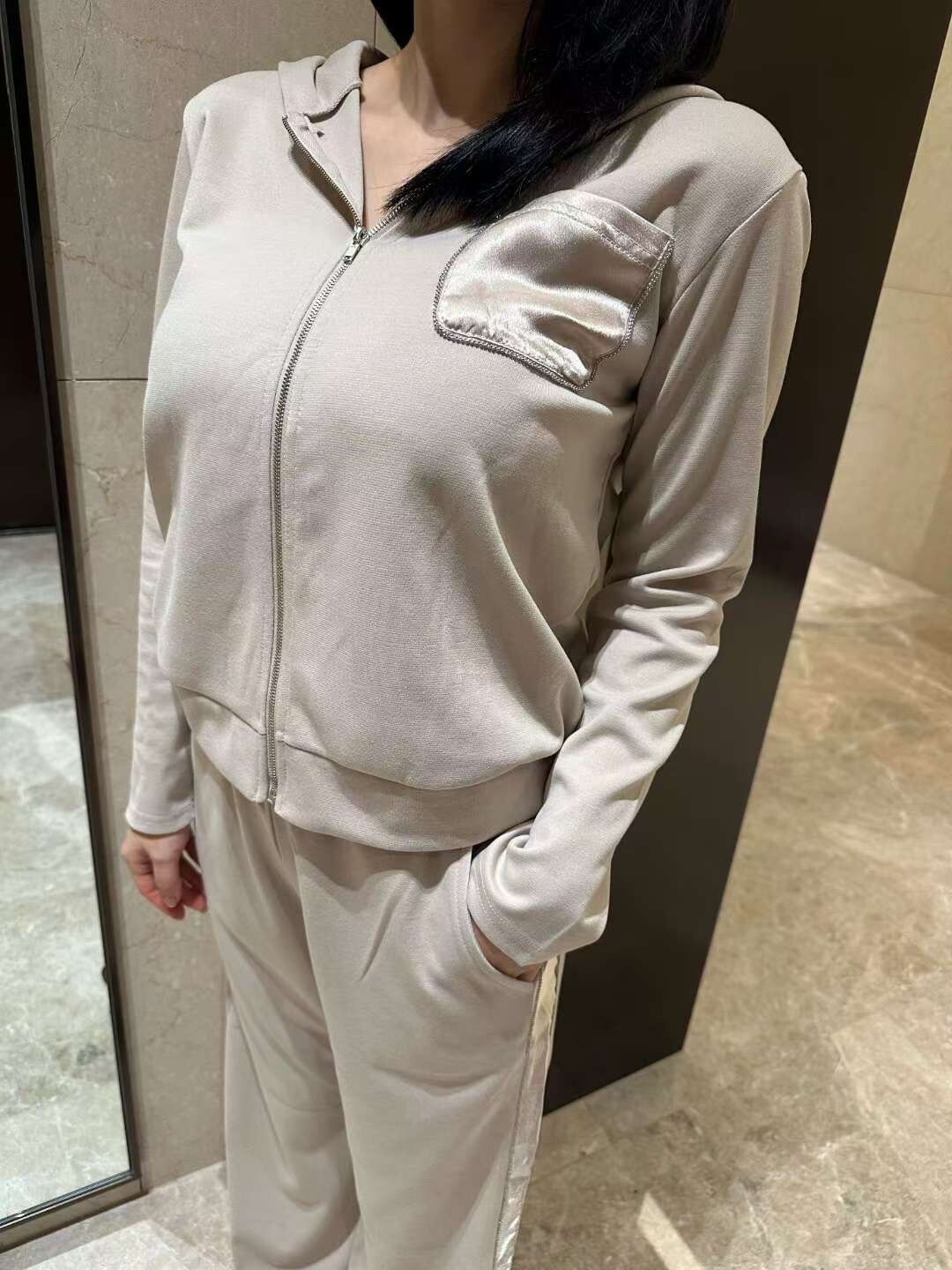 連帽緞面口袋外套+長褲set