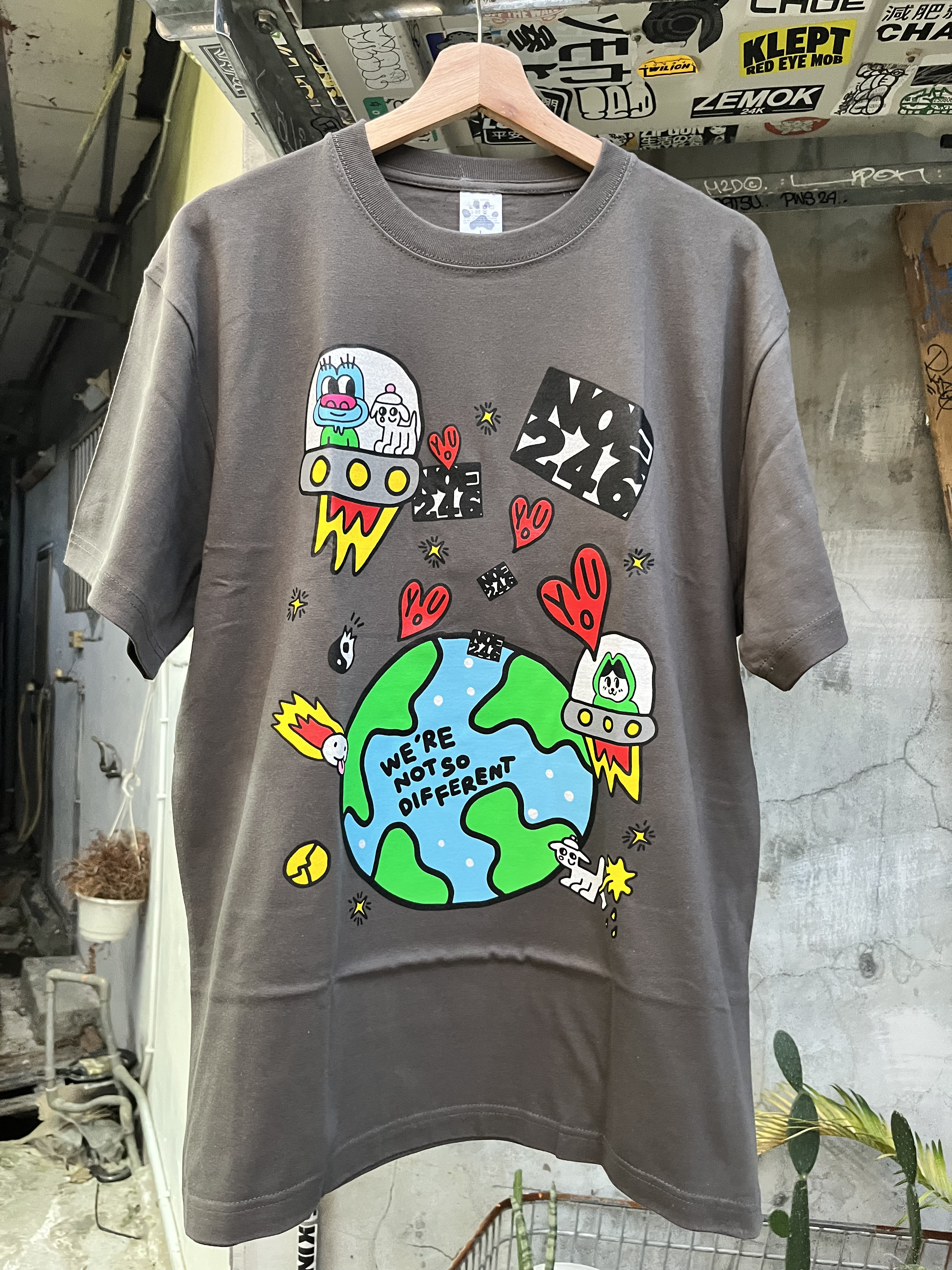 NOE246 -Same shit different space Tee-GRAY