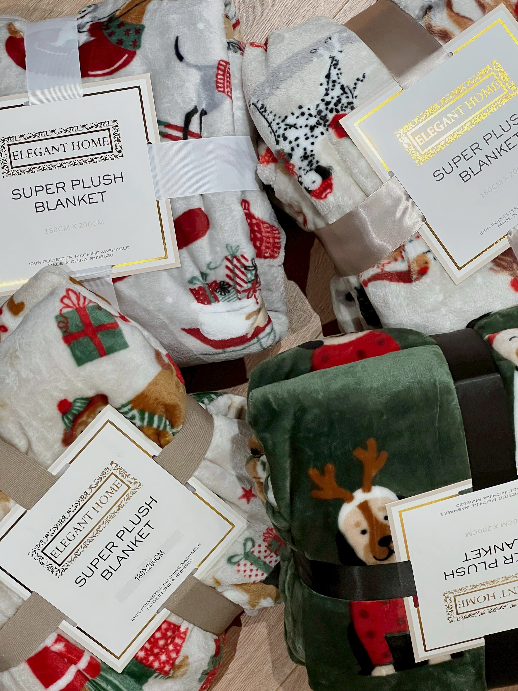 熱賣百件的聖誕毛毯強勢回歸！！！