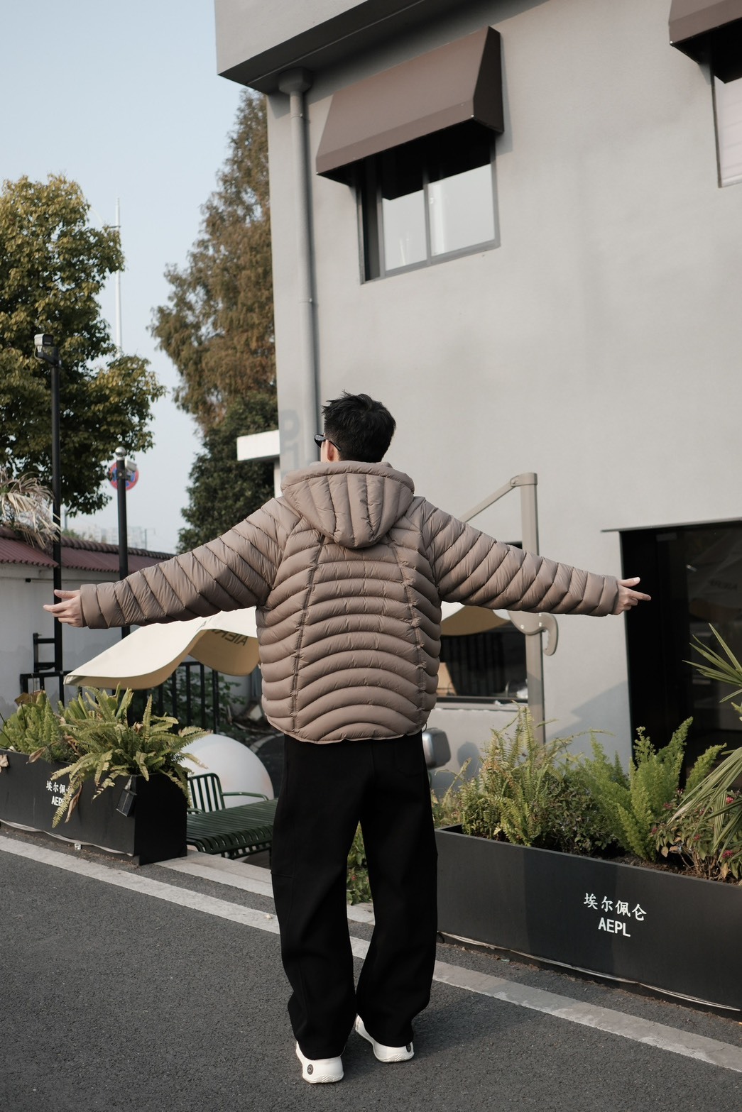 排骨連帽輕羽絨外套