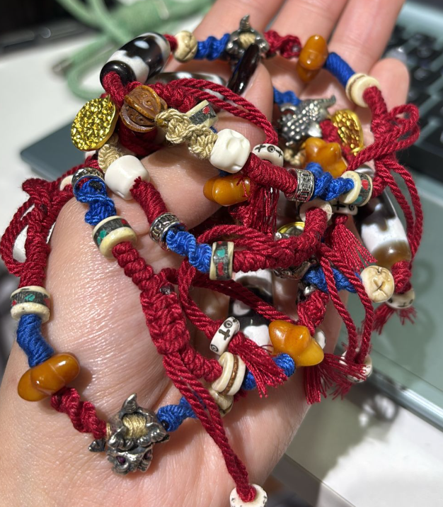 251201 - D11 西藏大昭寺古法天珠十字佛編織手繩