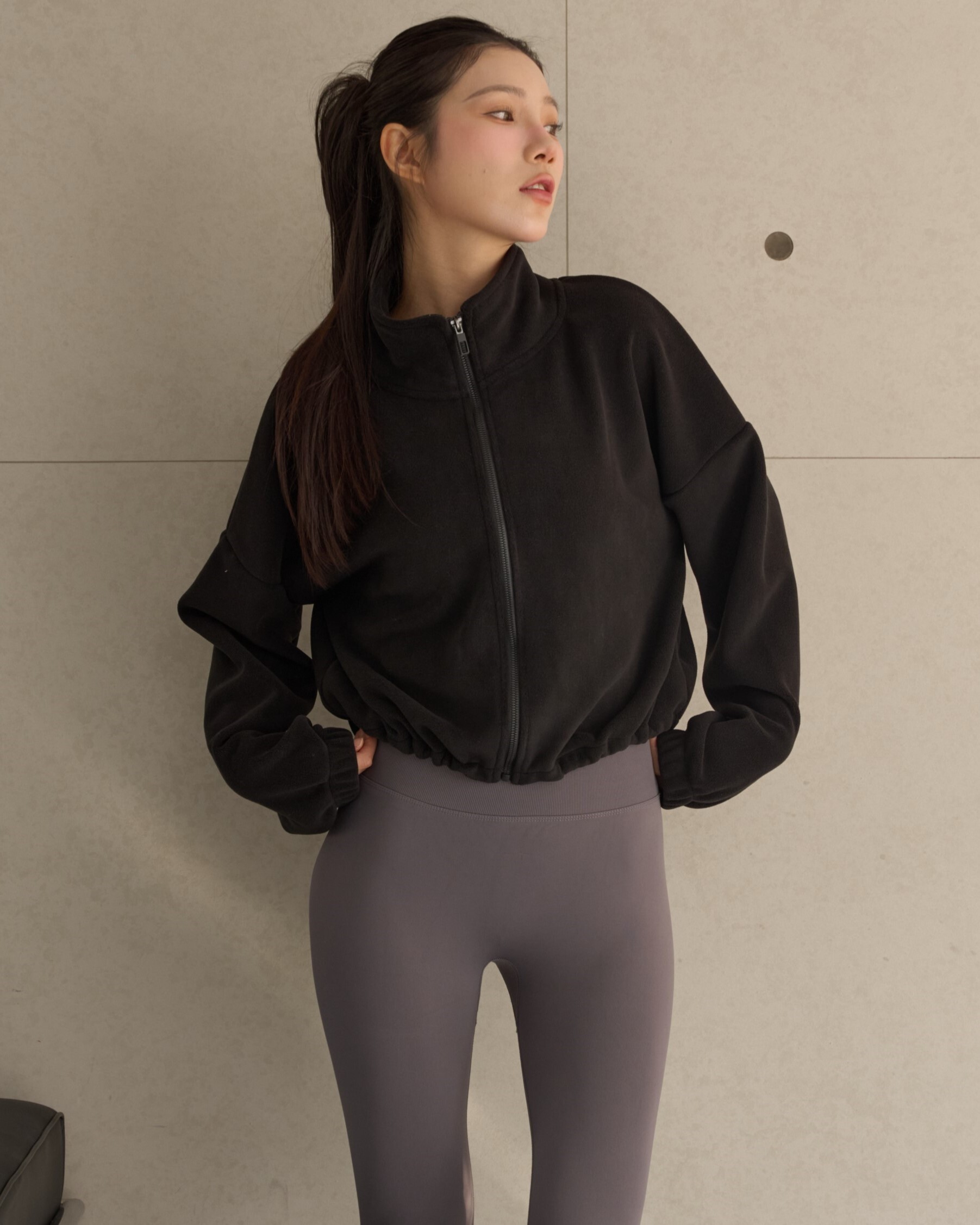 CUSH羊羔絨拉鍊抽繩外套-黑