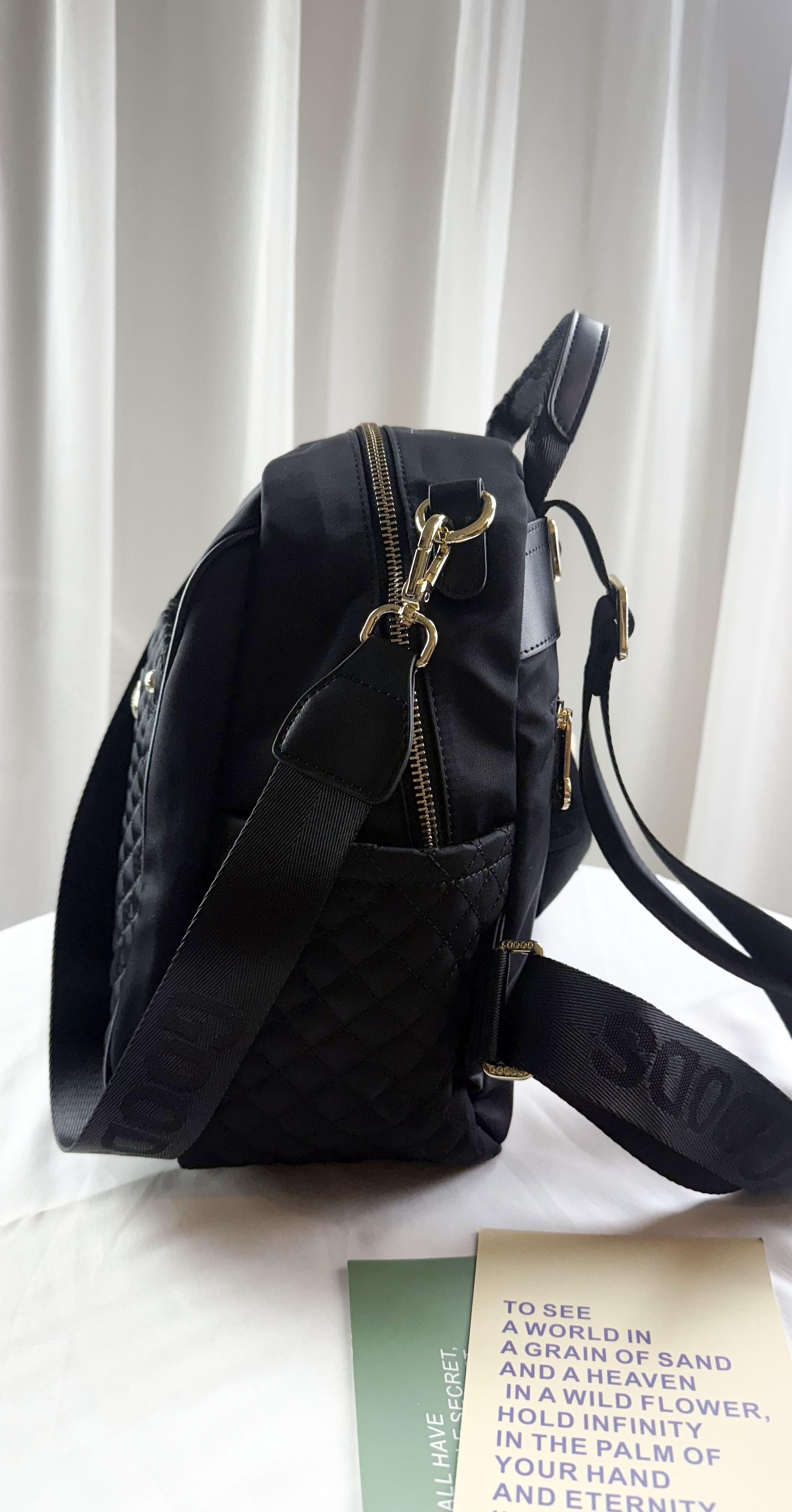 GOODS  黑色菱格紋防潑水後背包  附小熊吊飾  #2892