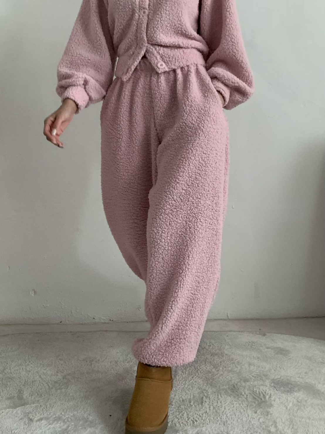 抓絨公主袖上衣  縮腿褲(分售)