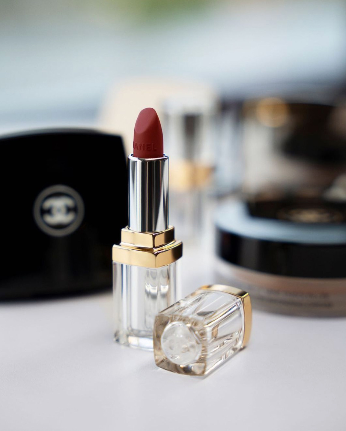 少 量 現 貨丨Chanel 31 Le Rouge Satin Lipstick 1.5g 巴黎康朋街31號 #02-21