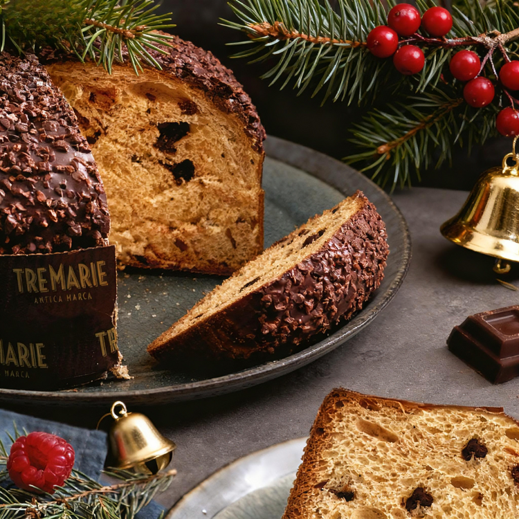 Tre Marie Panettone Extra Dark Chocolate & Cocoa Beans Kernels 900g
