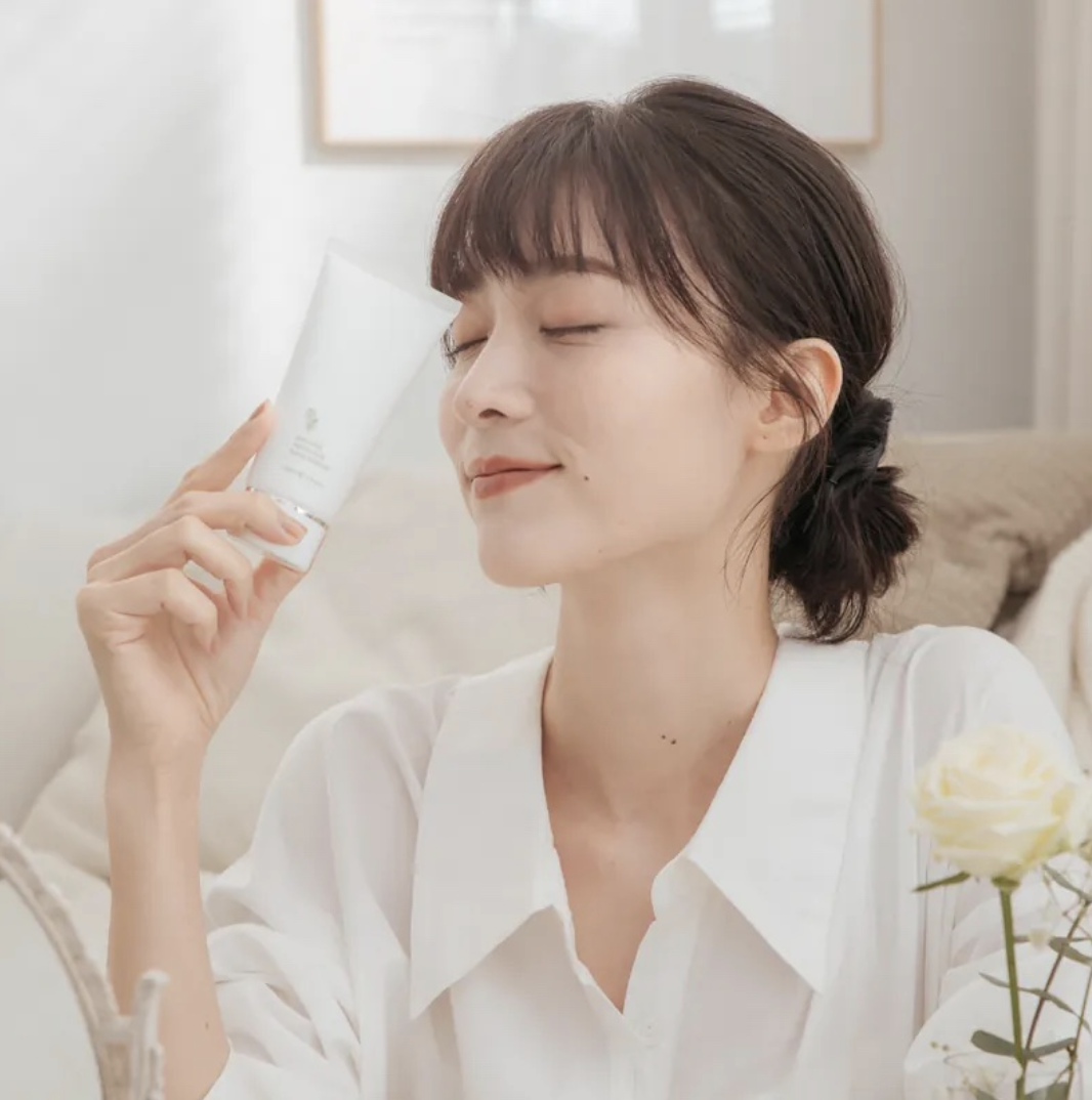 精華型洗顏霜：保養的第一步