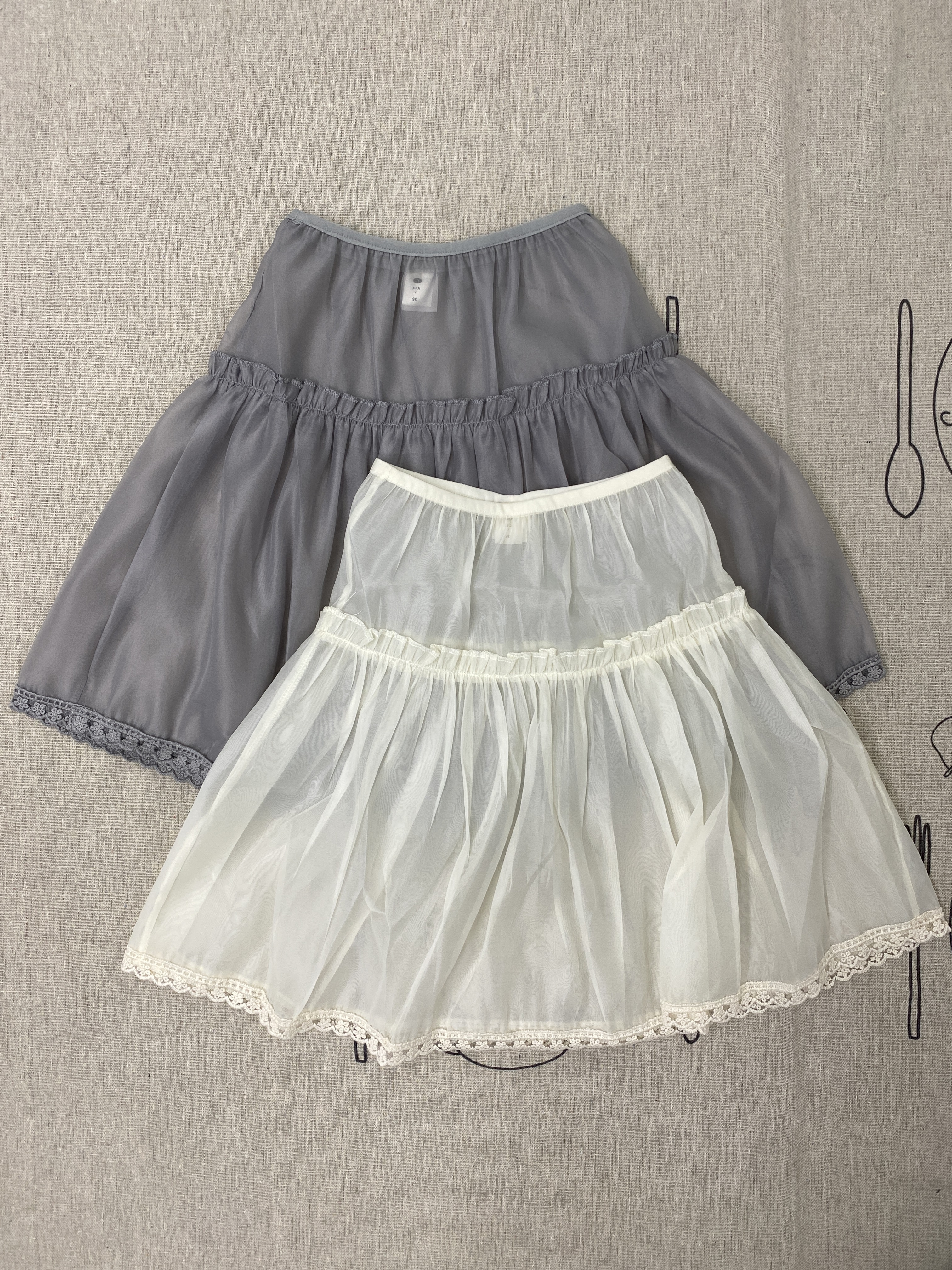 A03726紗質花邊屁簾