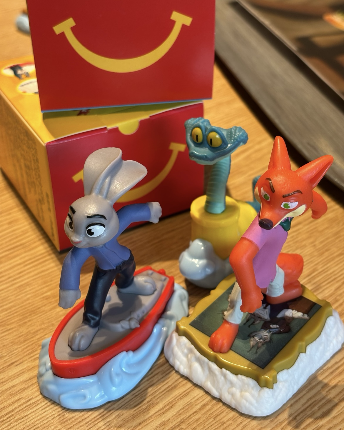 <正版授權>海外麥當勞 x 動物方城市2 聯名 玩具 公仔 擺件 共8款