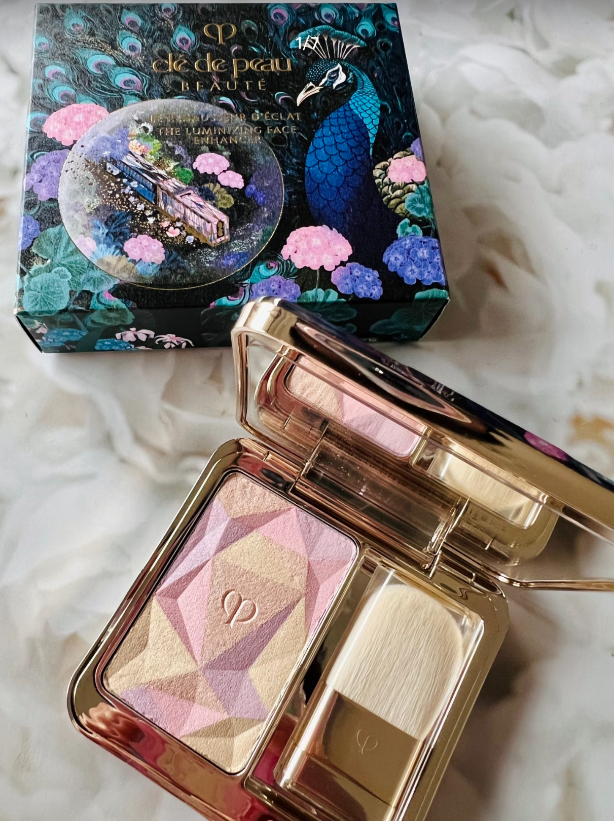 Cle De Peau - 2025 節日限定THE LUMINIZING FACE ENHANCER｜亮膚光映粉 #111 (地區限定)