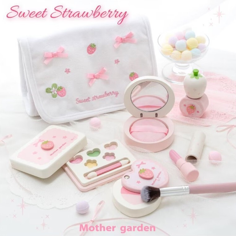 Mother Garden 草莓絨毛化妝包組(白)