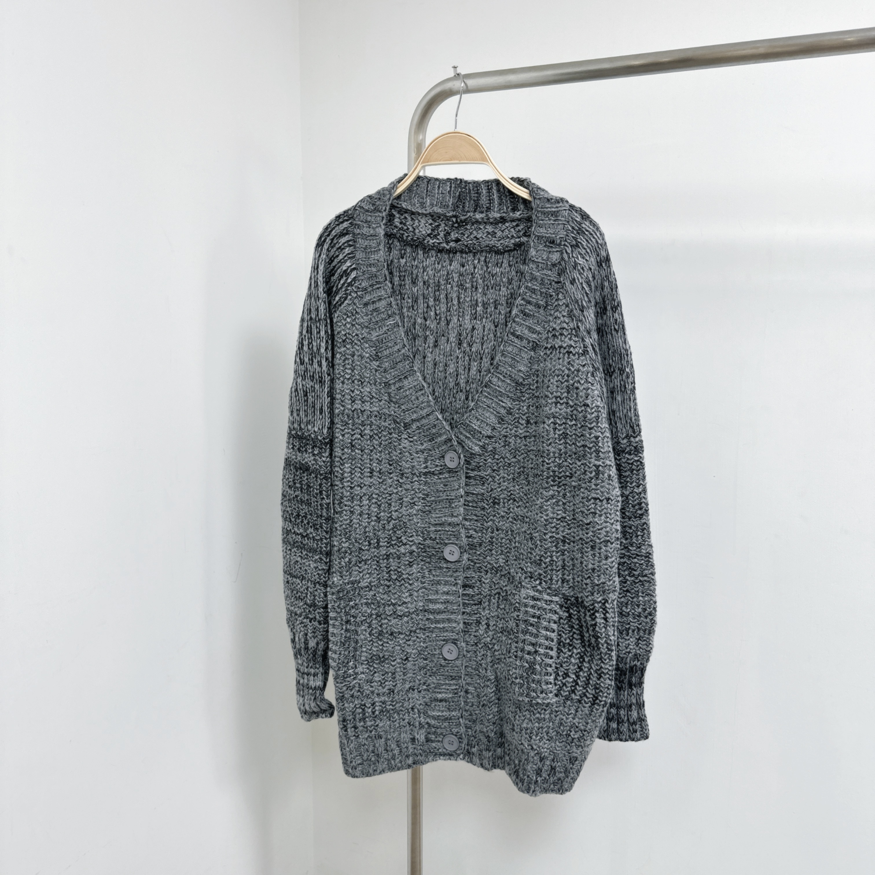 灰色粗冷開鈕中長外套 (E117)