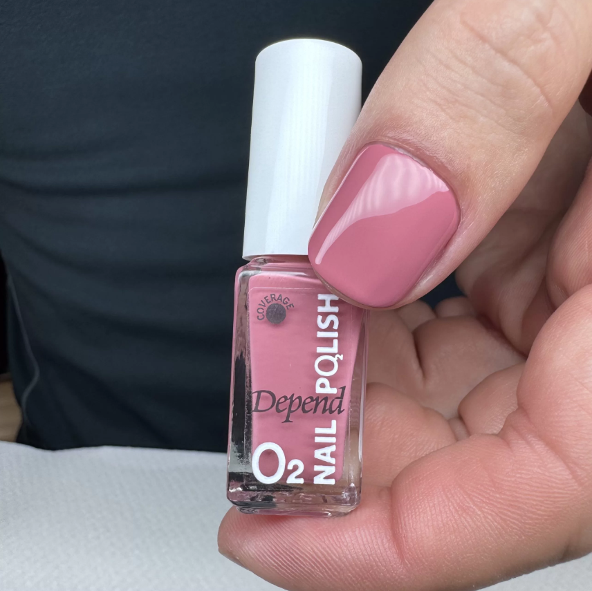 O2 甲油 825（不透明）