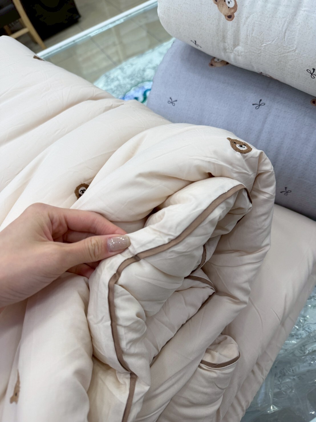 D86薄款雙面拼接小熊