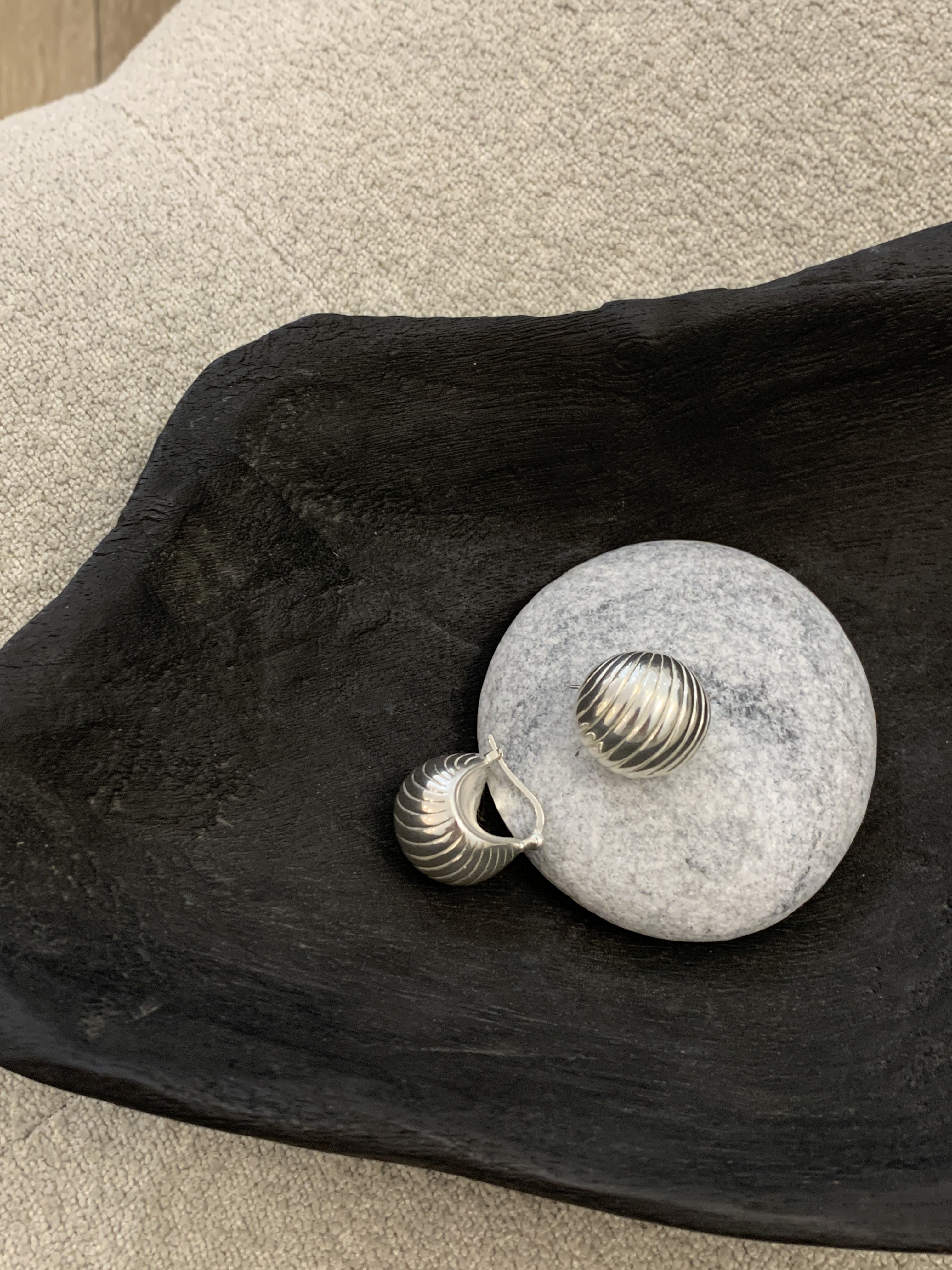 純銀圓弧線耳釦