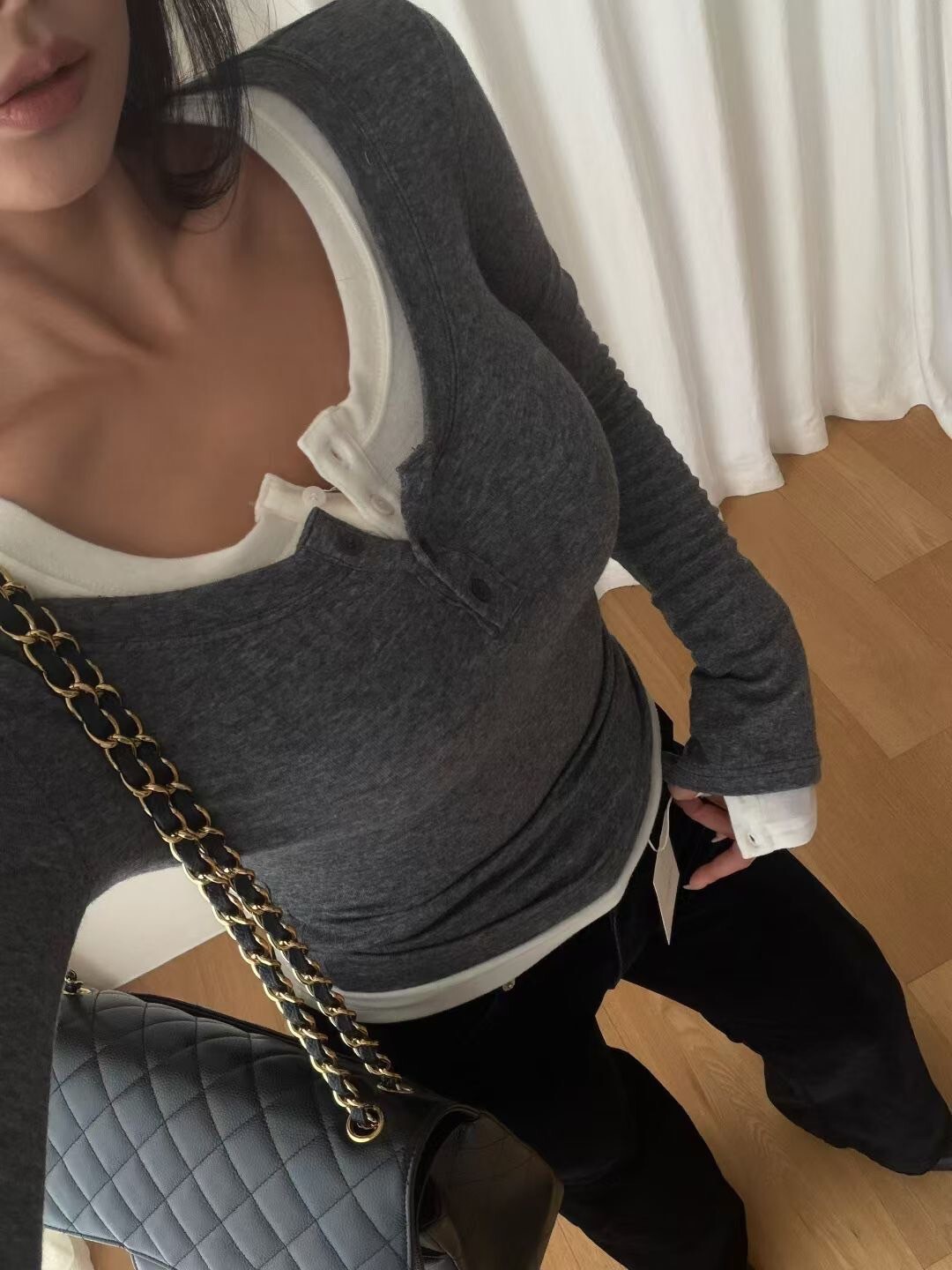 好身材深U領排釦合身棉質上衣 / 3色