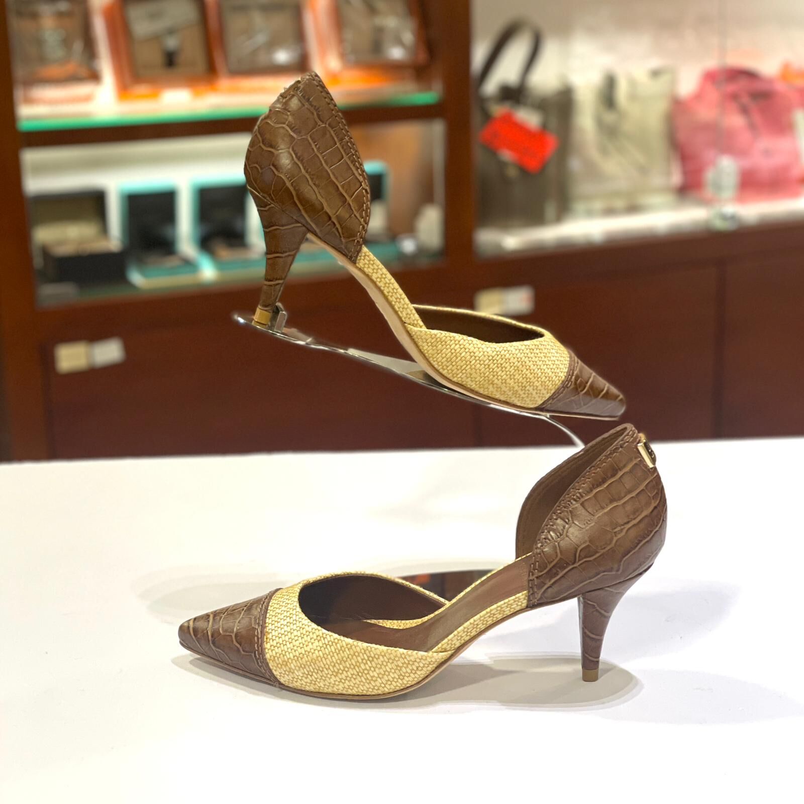 只有36碼~全球最抵!!! 全新TORY BURCH高跟鞋 透氣竹編拼棕色鱷魚紋牛皮 #BRAND NEW #香榭站正品