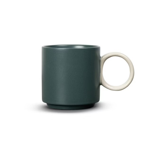 ByOn-Noor 復古馬克杯,復古綠/米色系設計,雙色增添活潑感
