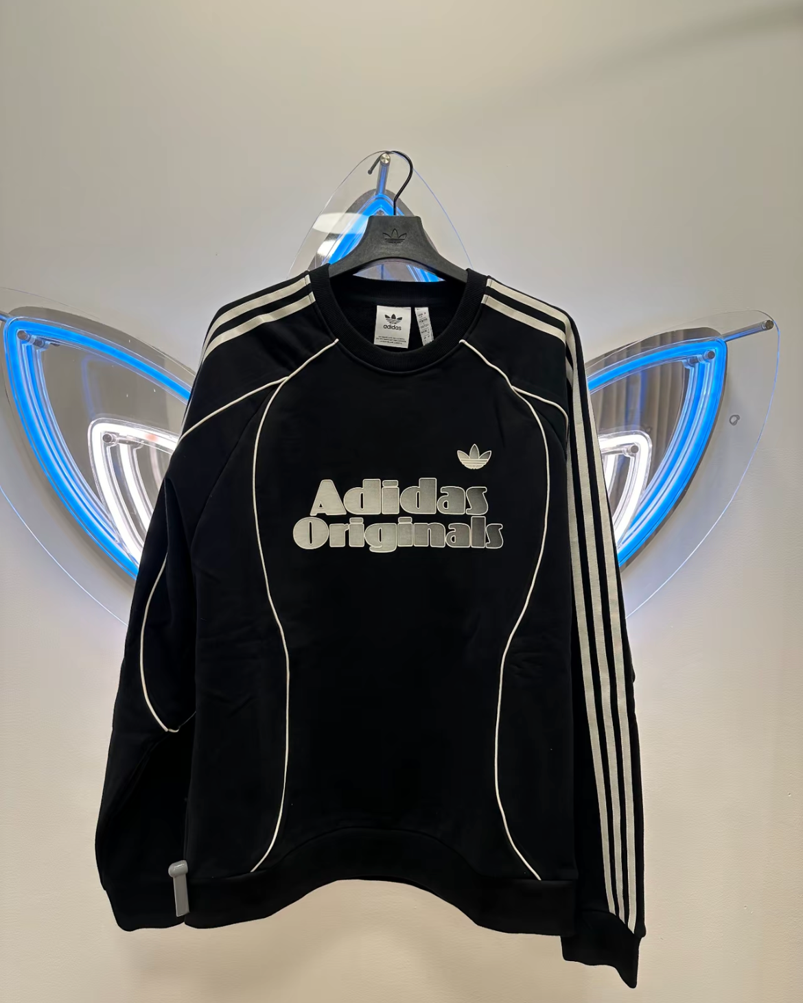 (預訂) Adidas Remix Crew