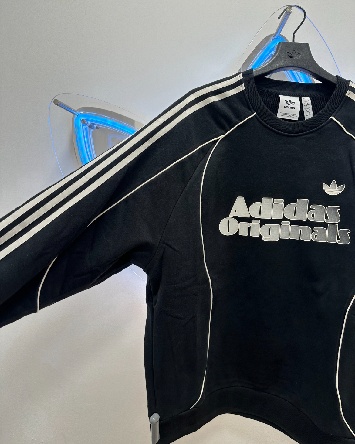 (預訂) Adidas Remix Crew