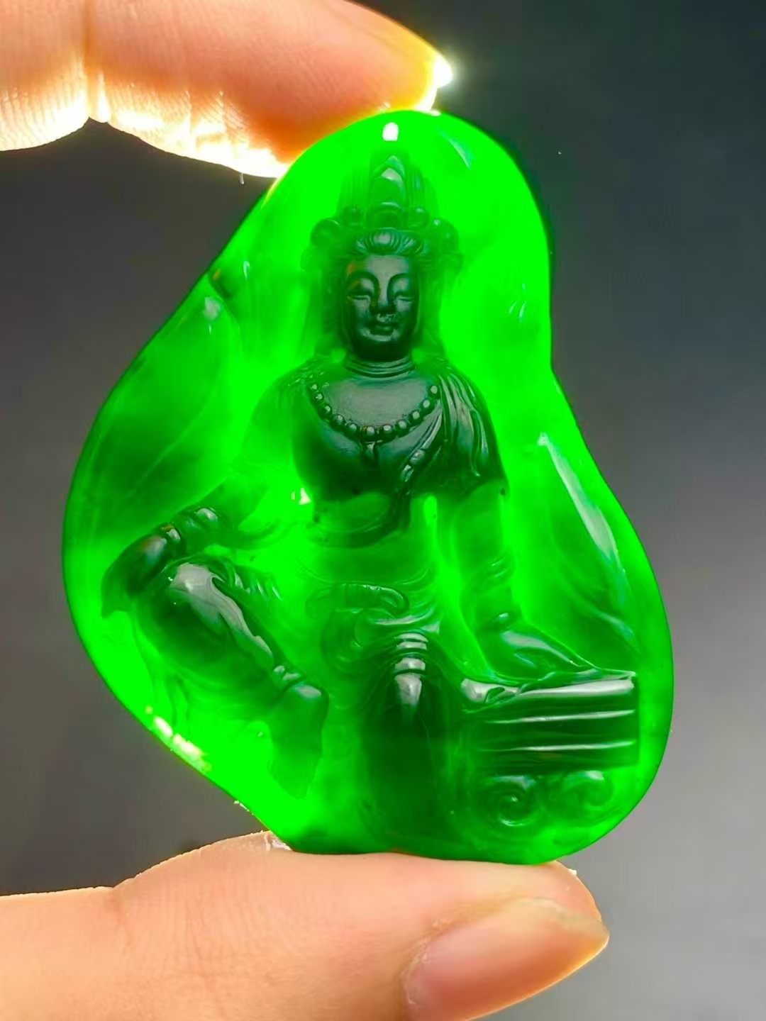 11265949 翡翠墨翠自在觀音