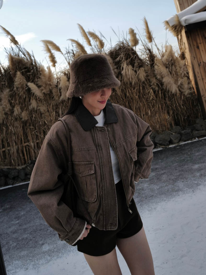 水洗卡其撞色皮領QQ毛內裡外套