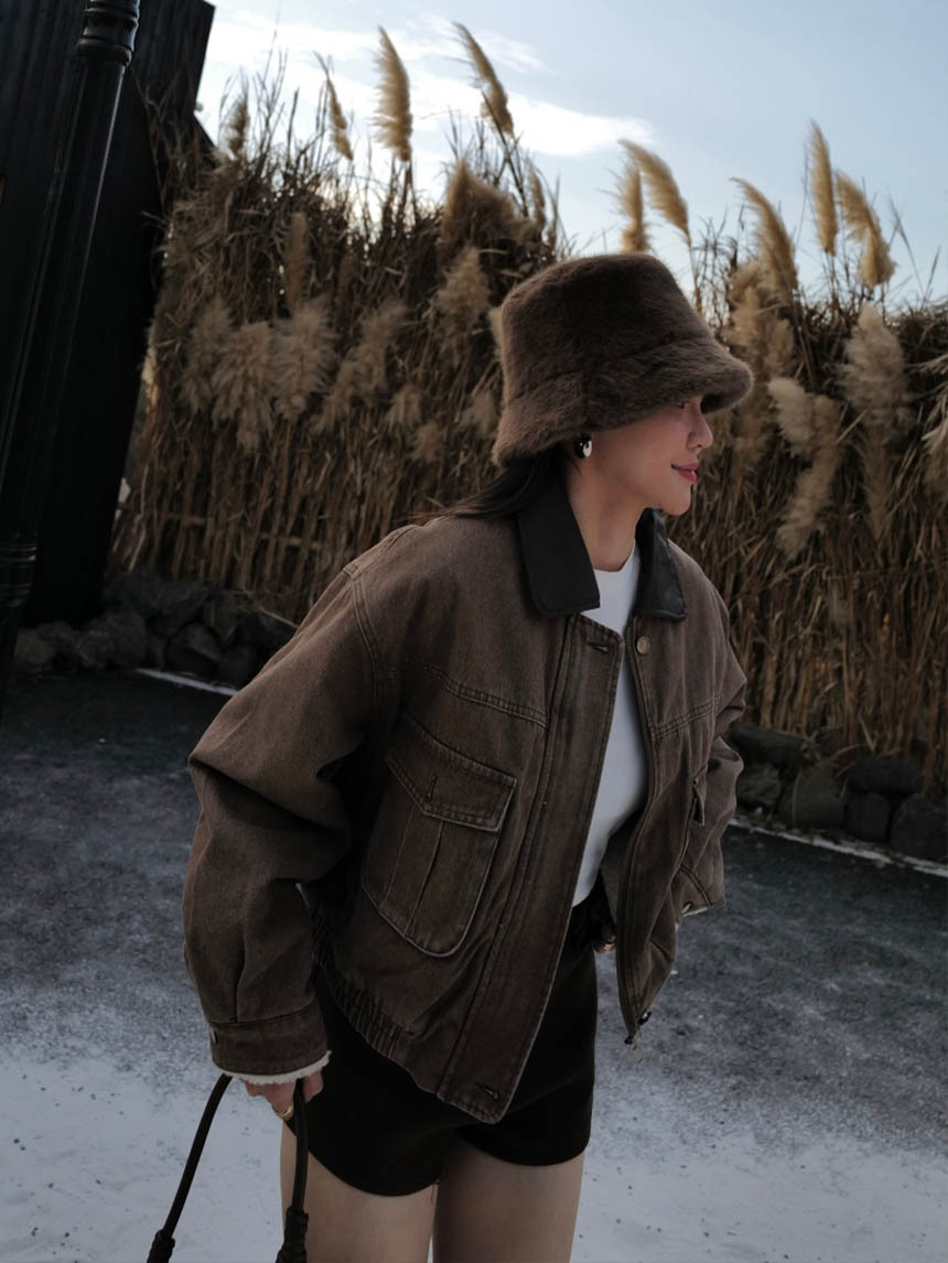 水洗卡其撞色皮領QQ毛內裡外套