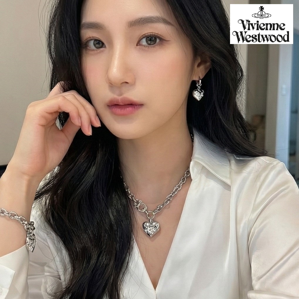 Vivienne Westwood 立體心心系列
