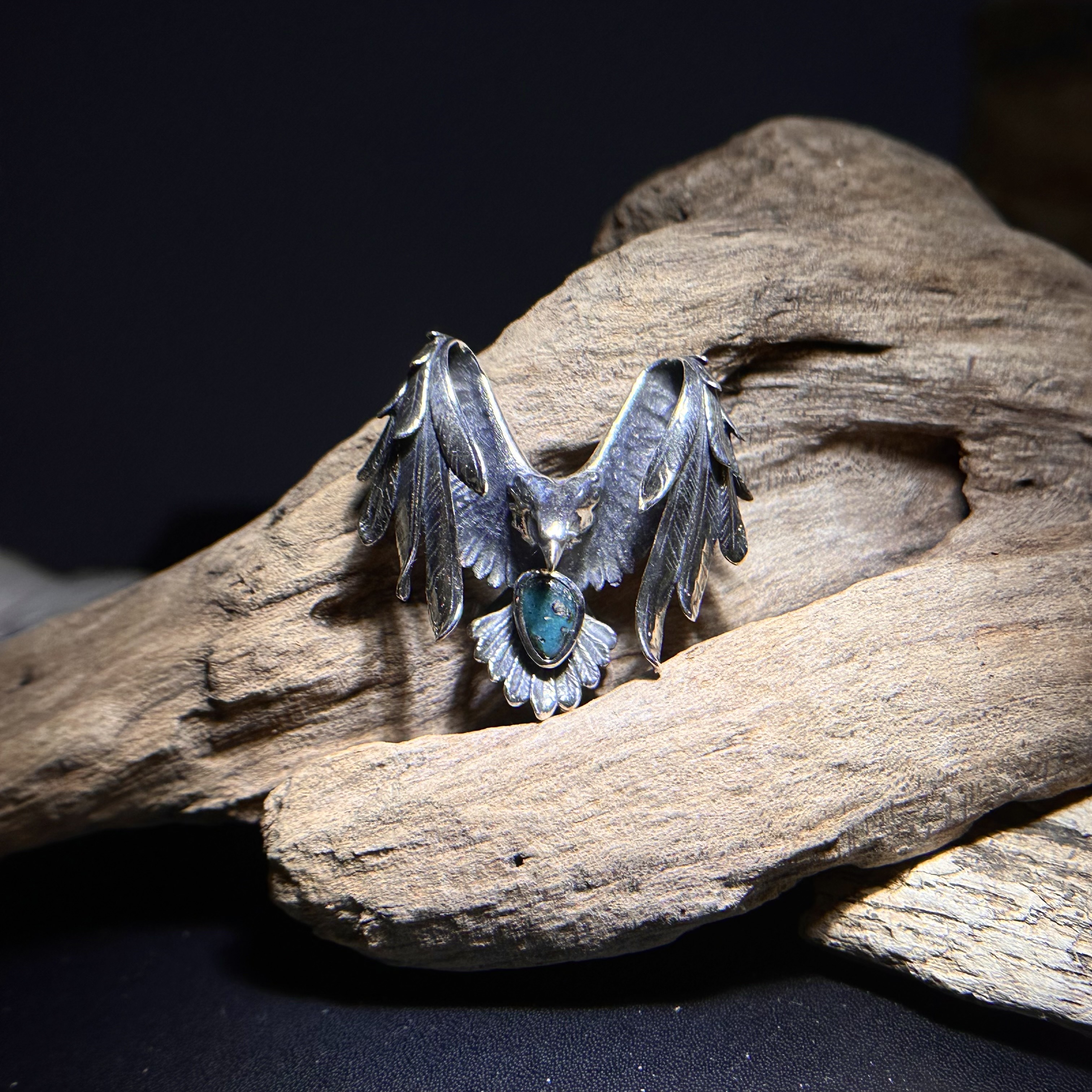 *Black Venom Jewelry- Freedom & Prayer 3cm 純銀正面攻擊鷹鑲morenci II松石