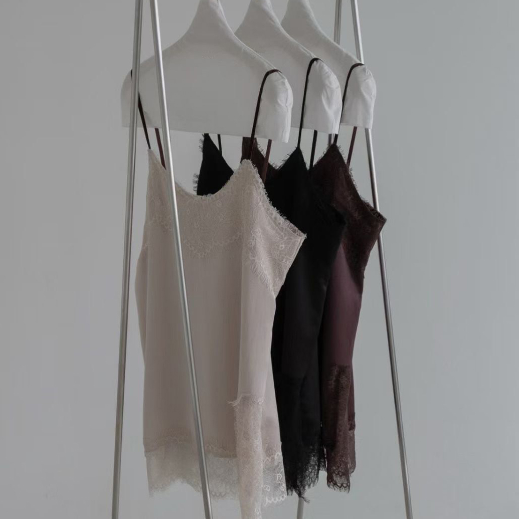 配色肩帶睫毛蕾絲滾邊外搭背心上衣 / 3色