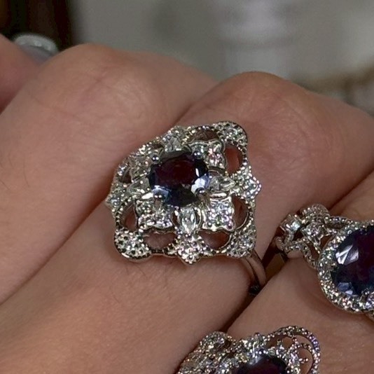 午夜君主 (戒指)