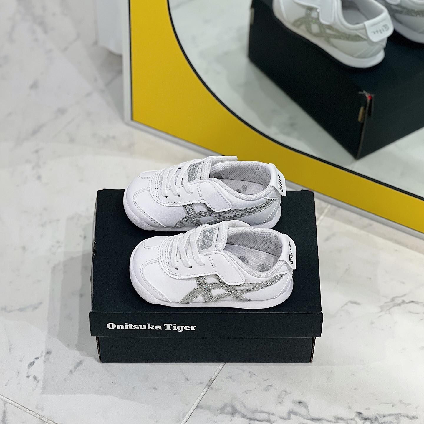 Onitsuka Tiger Mexico 66 Kids 白銀 銀粉 魔鬼氈 鬼冢虎 小童 中童 童鞋 1184A173-101