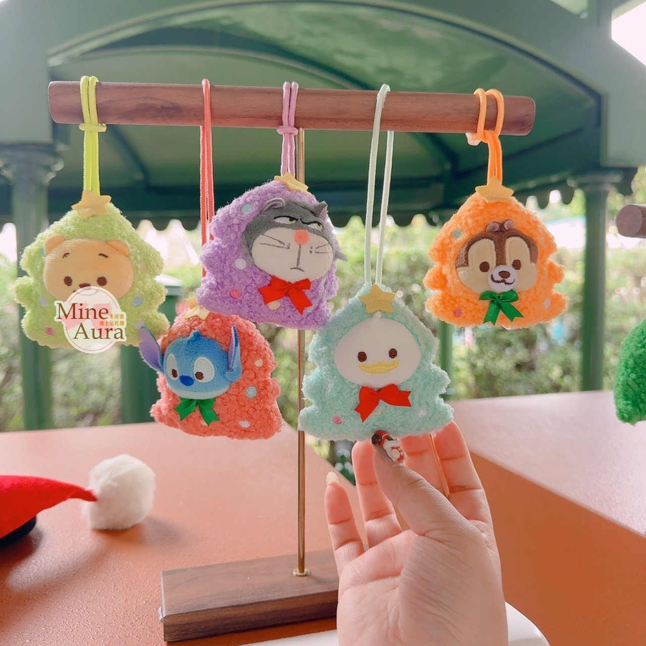 聖誕節系列 米奇和朋友們 聖誕樹造型 彩蛋樂 絨毛 掛飾 吊飾 扭蛋 盲選盒 盲盒 -香港迪士尼樂園