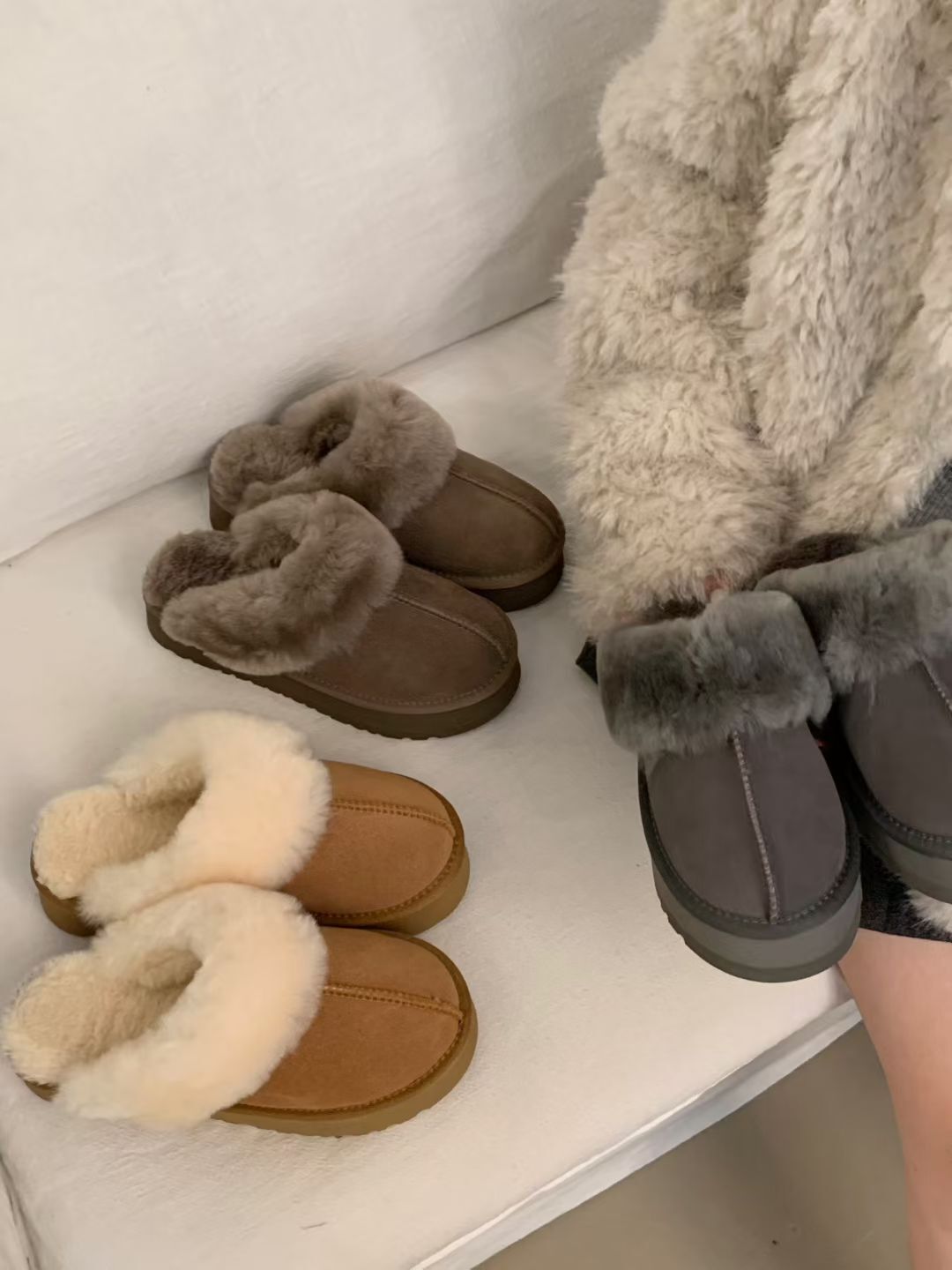 奶霜厚底毛毛拖鞋雪靴(35-40)