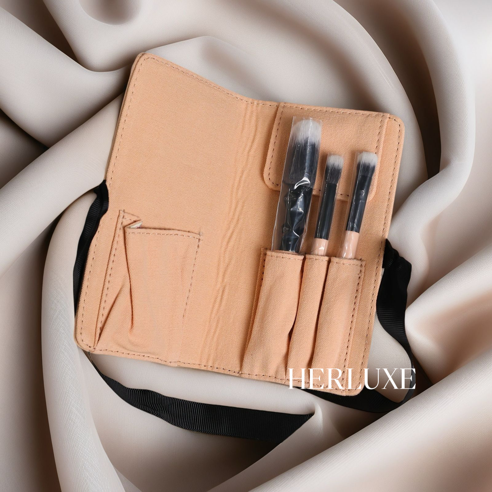 Gucci化妝掃套裝