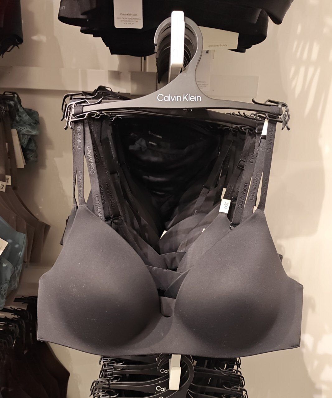 [U] CALVIN KLEIN CHARCOAL WOMEN'S PERFECTLY FIT WIRELESS T-SHIRT BRA, QF8013-002 (UZZ283)