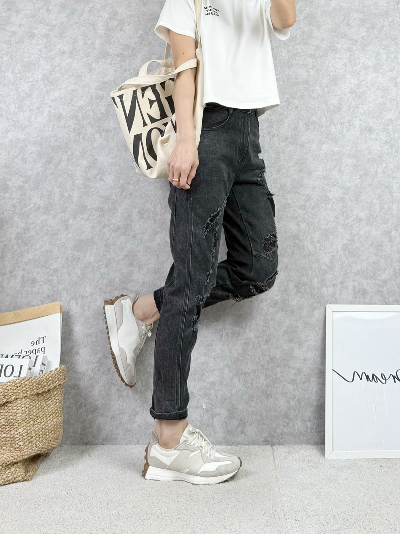 有造型感但不浮誇★抓破黑色牛仔褲