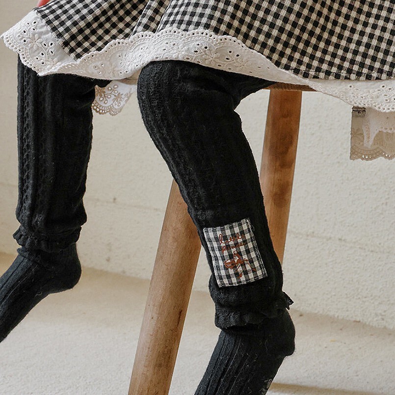 【現貨】130 FLO 黑色線織彈性內搭褲