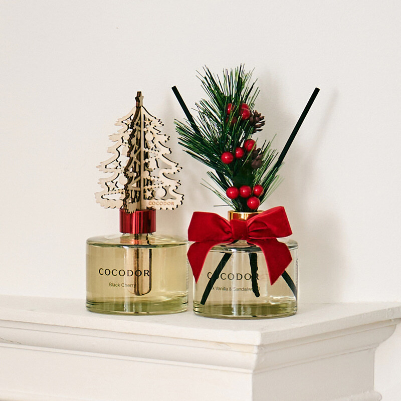 COCODOR Christmas Diffuser 200ml x 2 Wood Tree / Red Pine Cone Tree SET