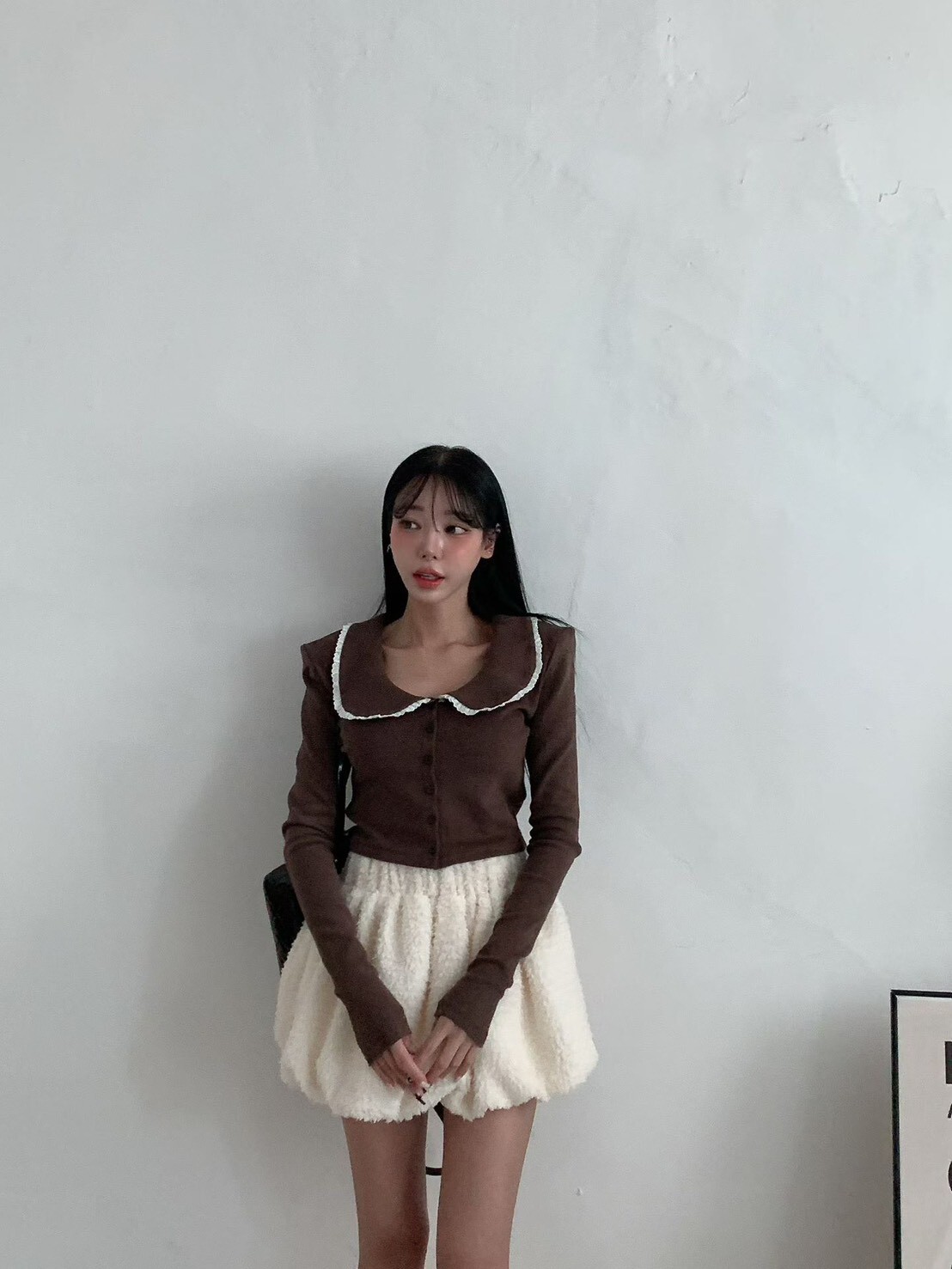 白邊領墊肩合身T