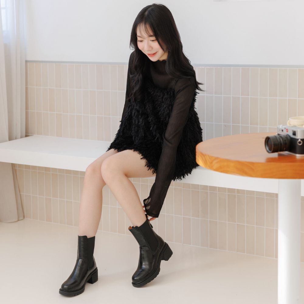 現貨 棕35 38 個性粗跟中筒短靴 -2色