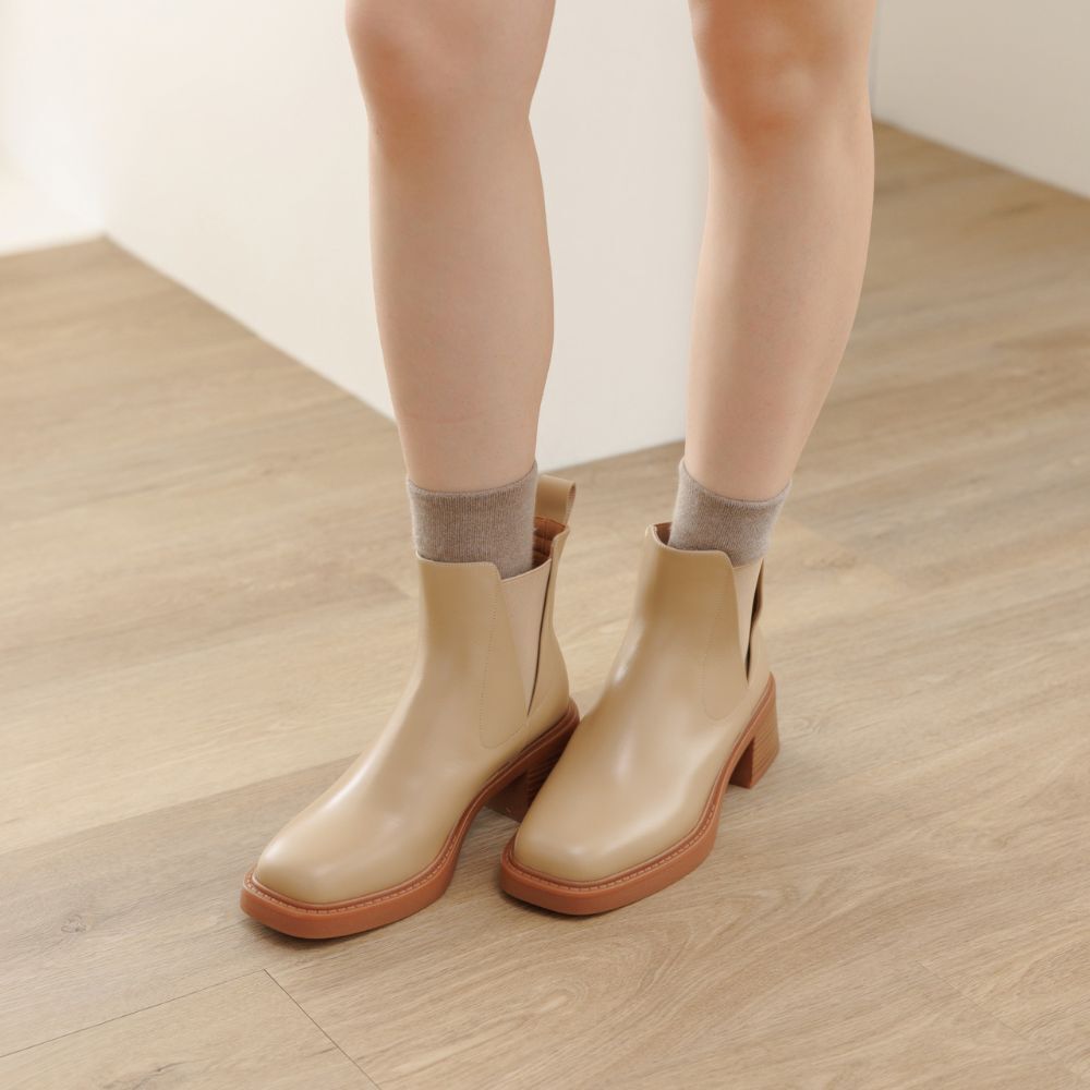 簡約方頭V口粗跟短靴 -2色