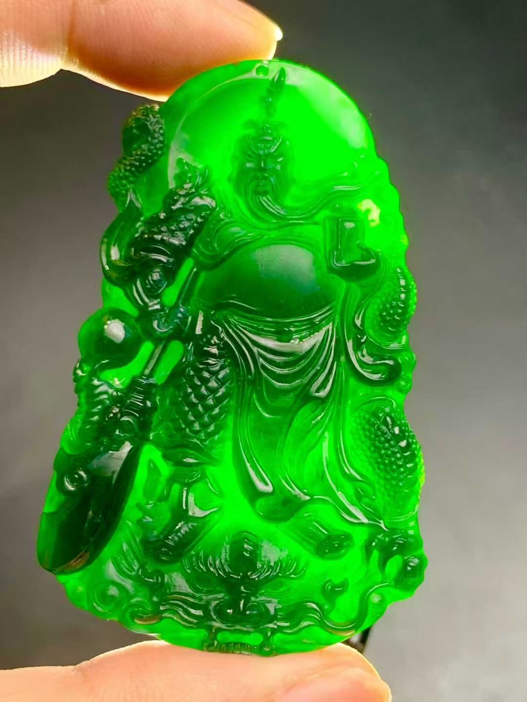 11265952 翡翠墨翠關公