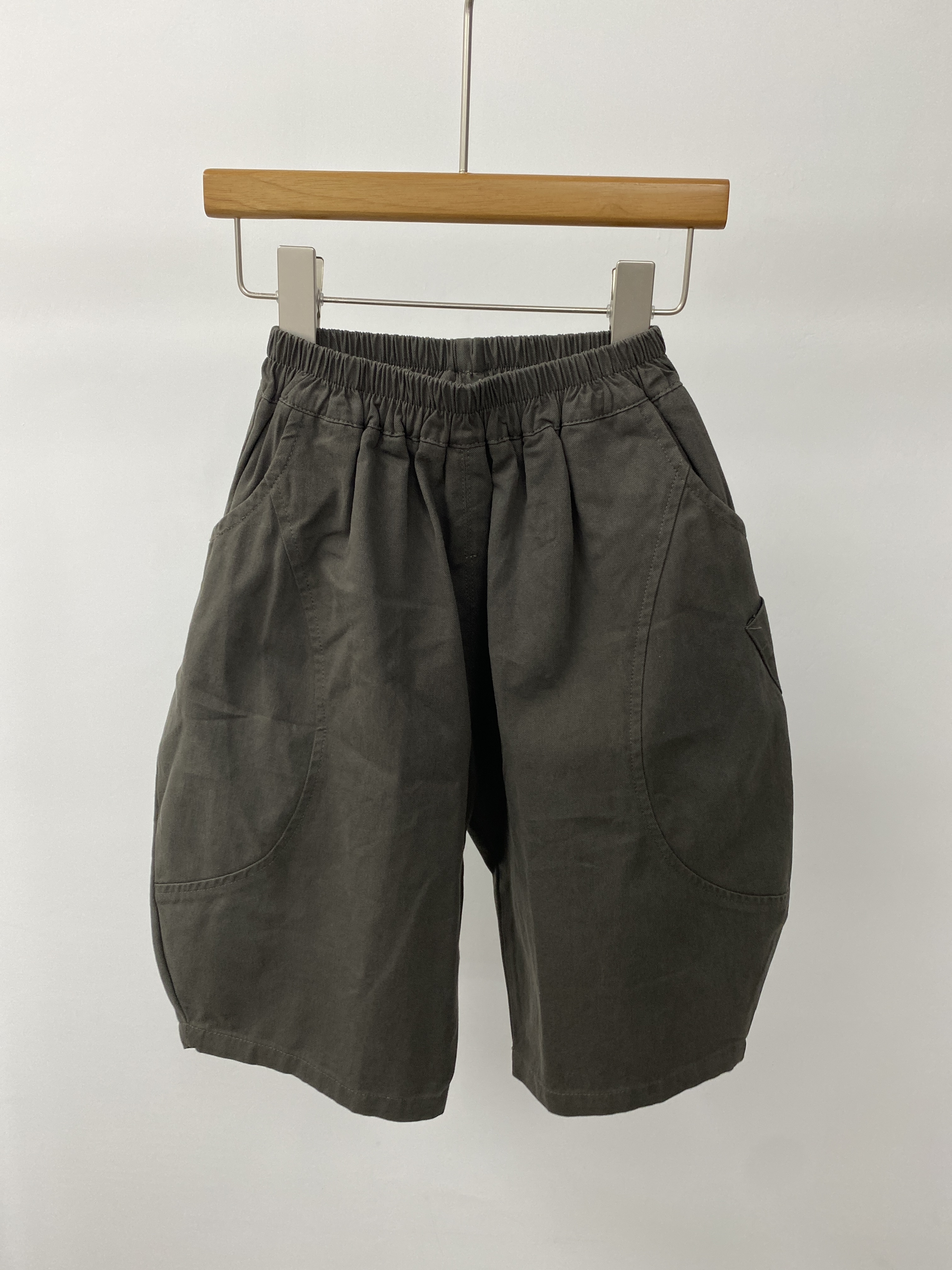 A03759簡約棉質彎刀褲