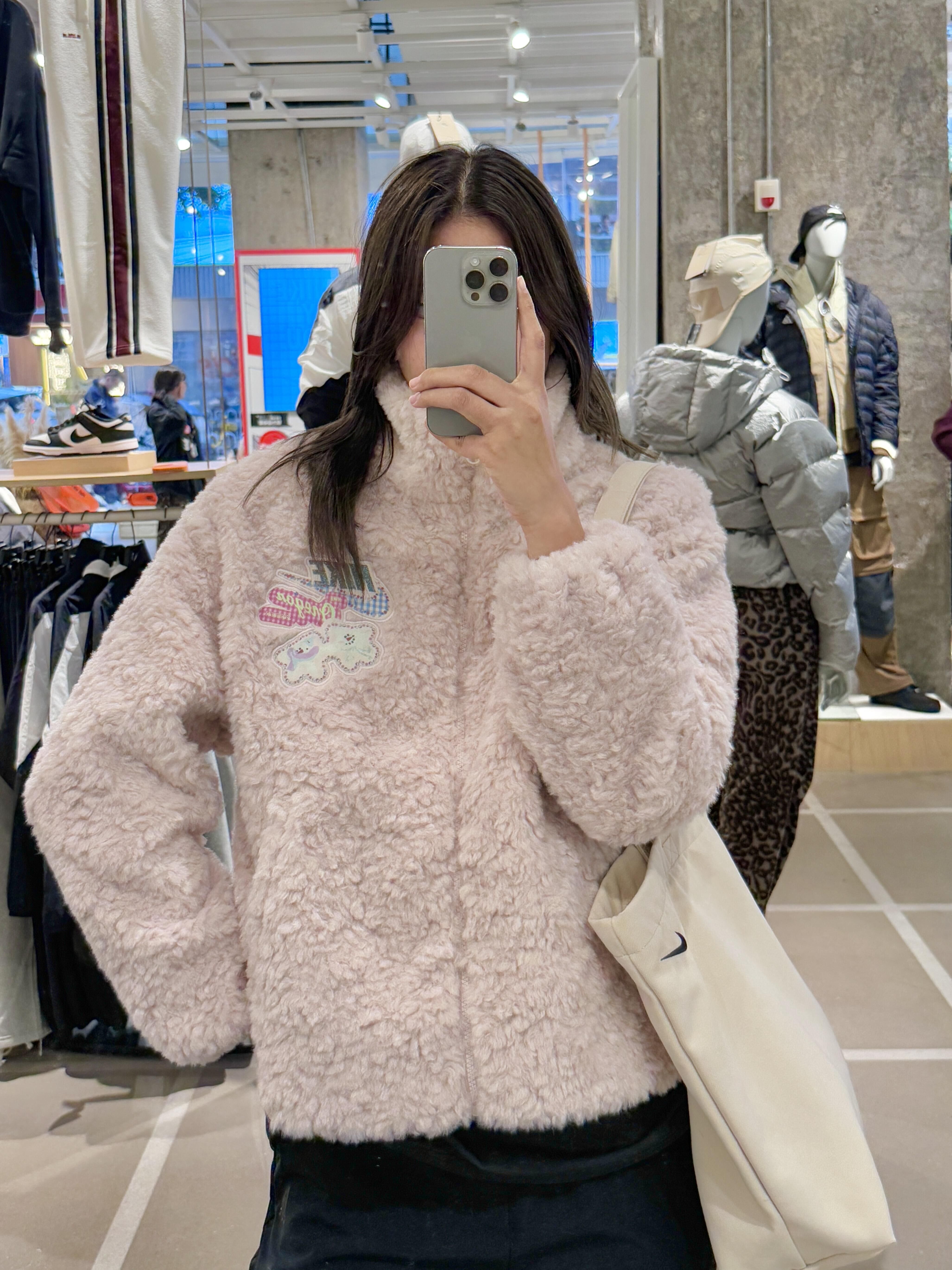 Nike Sportwear 星星人系列 搖粒絨毛毛外套 圓領大學T 寬鬆 插畫風 Y2K 女款/預購