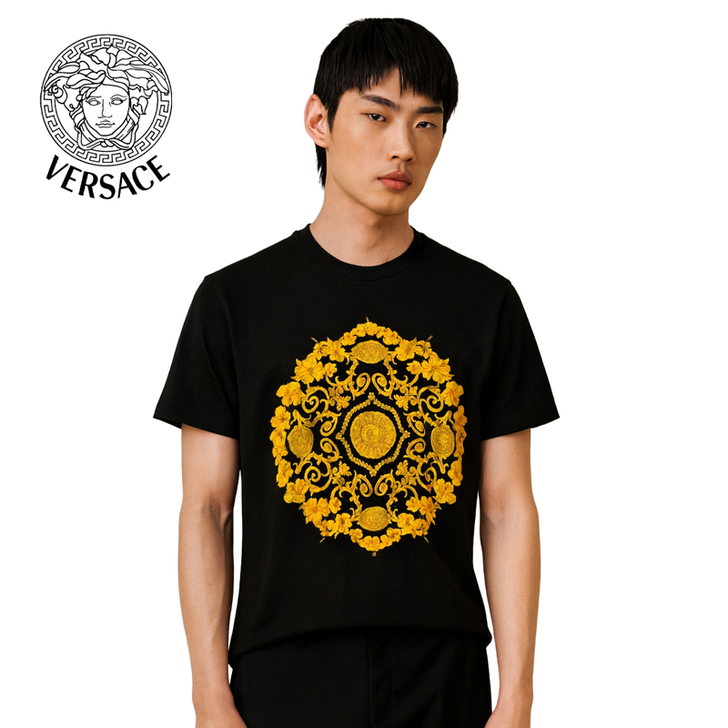 【Versace 凡賽斯】 VRS-B019-1-金花人頭黑T (XS)