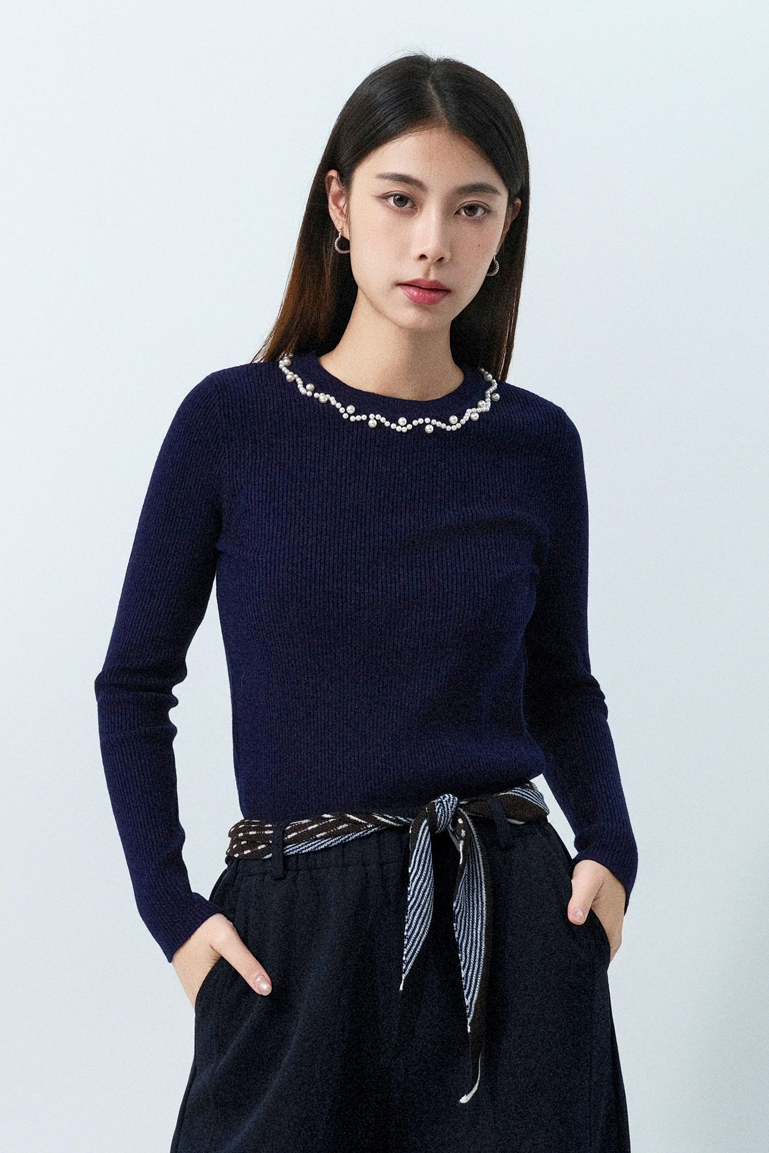 珍珠花邊領針織上衣 (預購產品）