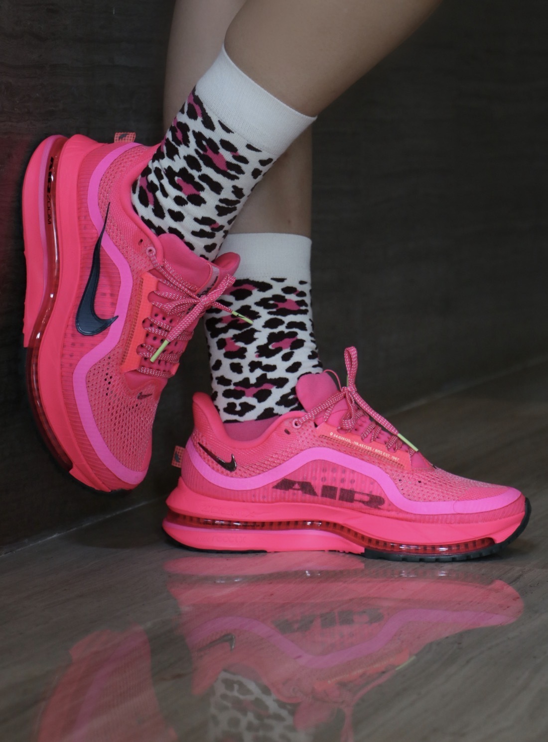 〈特價不退換〉男鞋 NIKE PEGASUS PREMIUM 桃粉 氣墊 緩震 輕盈 運動鞋【HQ2592-600】