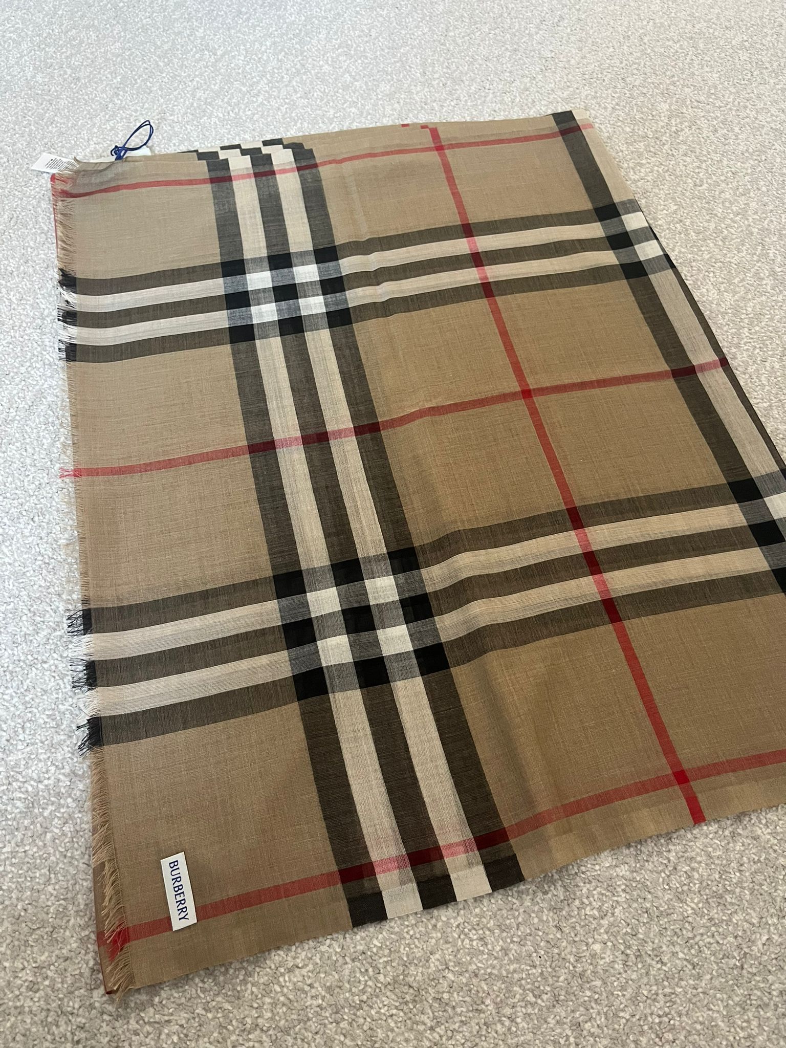 【預購】BURBERRY LS1203501 羊毛蠶絲頸巾 (220 X 70cm)